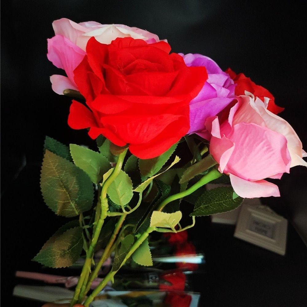 Glowing Artificial Rose Flower - Photography Lighting Simulator Free recension och pris